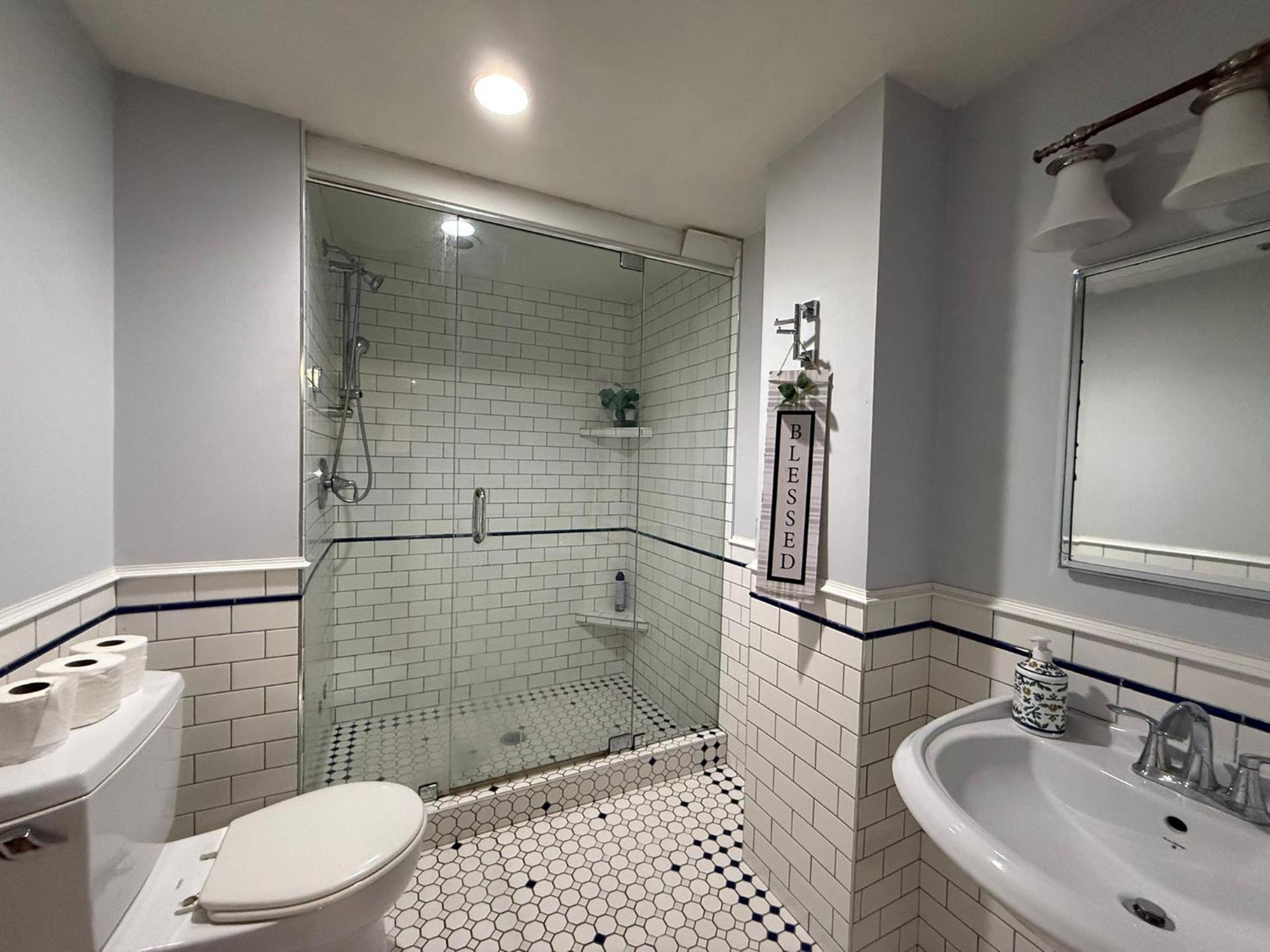 Vancouver Holiday Home- Close To Shopping, Beach, Ubc And Downtown Экстерьер фото
